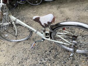 府中市諸毛町で自転車の回収から処分までさせて頂きました。