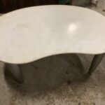 府中市鵜飼町でテーブルの回収から処分までさせて頂きました。