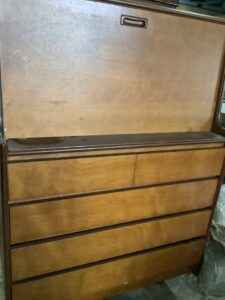 庄原市水越町でタンスの引き取りから処分までさせて頂きました。