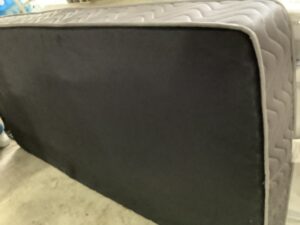 府中市三郎丸町でマットレスの回収から処分までさせて頂きました。