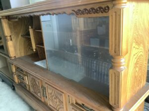 尾道市御調町大田で飾り棚の引き取りから処分までさせて頂きました。