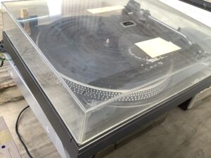 庄原市一木町でレコードプレーヤーの引き取りから処分までさせて頂きました。