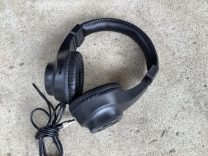 尾道市御調町中原でヘッドホンの回収から処分までさせて頂きました。