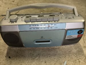 福山市神辺町川南でラジカセの引き取りから処分までさせて頂きました。