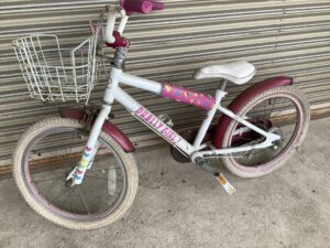 庄原市中本町で自転車の引き取りから処分までさせて頂きました。