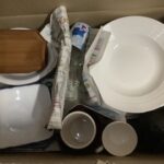 府中市諸毛町で食器の回収から処分までさせて頂きました。