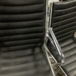 三原市本町で椅子の引き取りから処分までさせて頂きました。