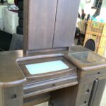 府中市木野山町で鏡台の回収から処分までさせて頂きました。