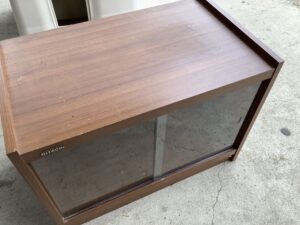 三次市石原町で家具のテレビ台の引き取りから処分までさせて頂きました。