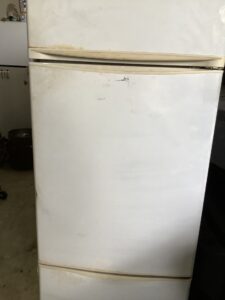 世羅郡世羅町宇津戸で冷蔵庫の引き取りから処分までさせて頂きました。