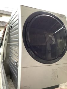 世羅郡世羅町三郎丸でドラム式洗濯機の引き取りから処分までさせて頂きました。