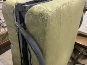 尾道市平原で折りたたみ式ベッドの引き取りから処分までさせて頂きました。