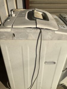 三原市須波町で洗濯機の回収から処分までさせて頂きました。