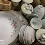 三原市沖浦町で食器の引き取りから処分までさせて頂きました。