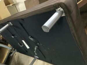 府中市上下町岡屋でソファーの回収から処分までさせて頂きました。