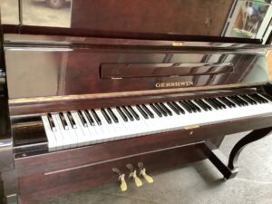 尾道市桜町でピアノの回収から処分までさせて頂きました。