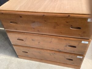 府中市上山町でタンスの回収から処分までさせて頂きました。