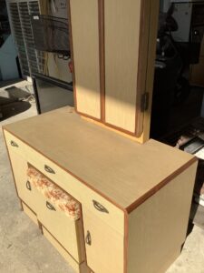 三原市西野町で化粧台の回収から処分までさせて頂きました。