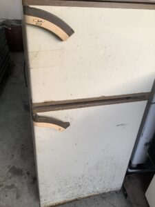三原市青葉台で冷蔵庫の引き取りから処分までさせて頂きました。