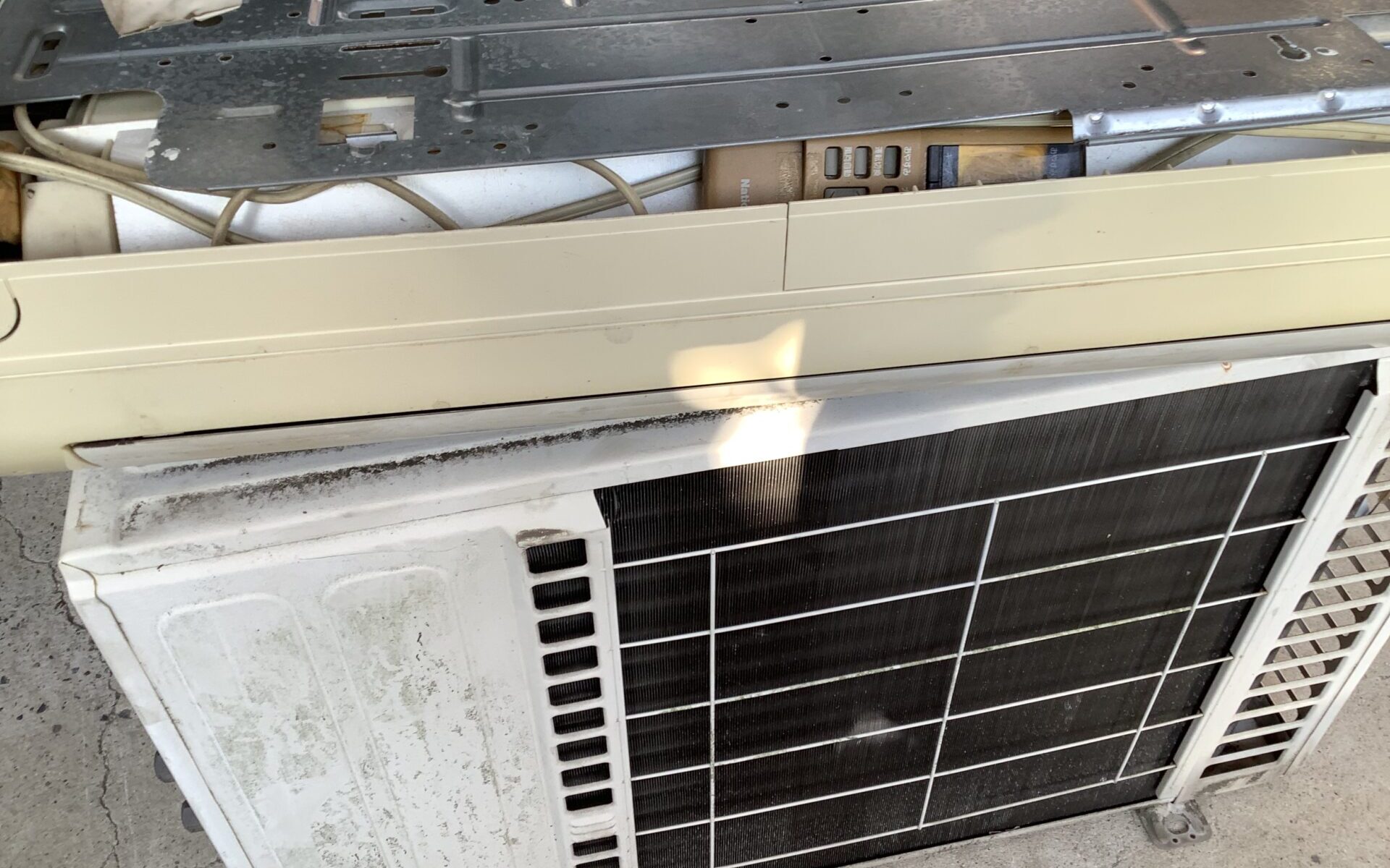 世羅郡世羅町で取り外し回収から処分までしたエアコン