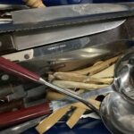 竹原市本町で食器の引き取りから処分までさせて頂きました。