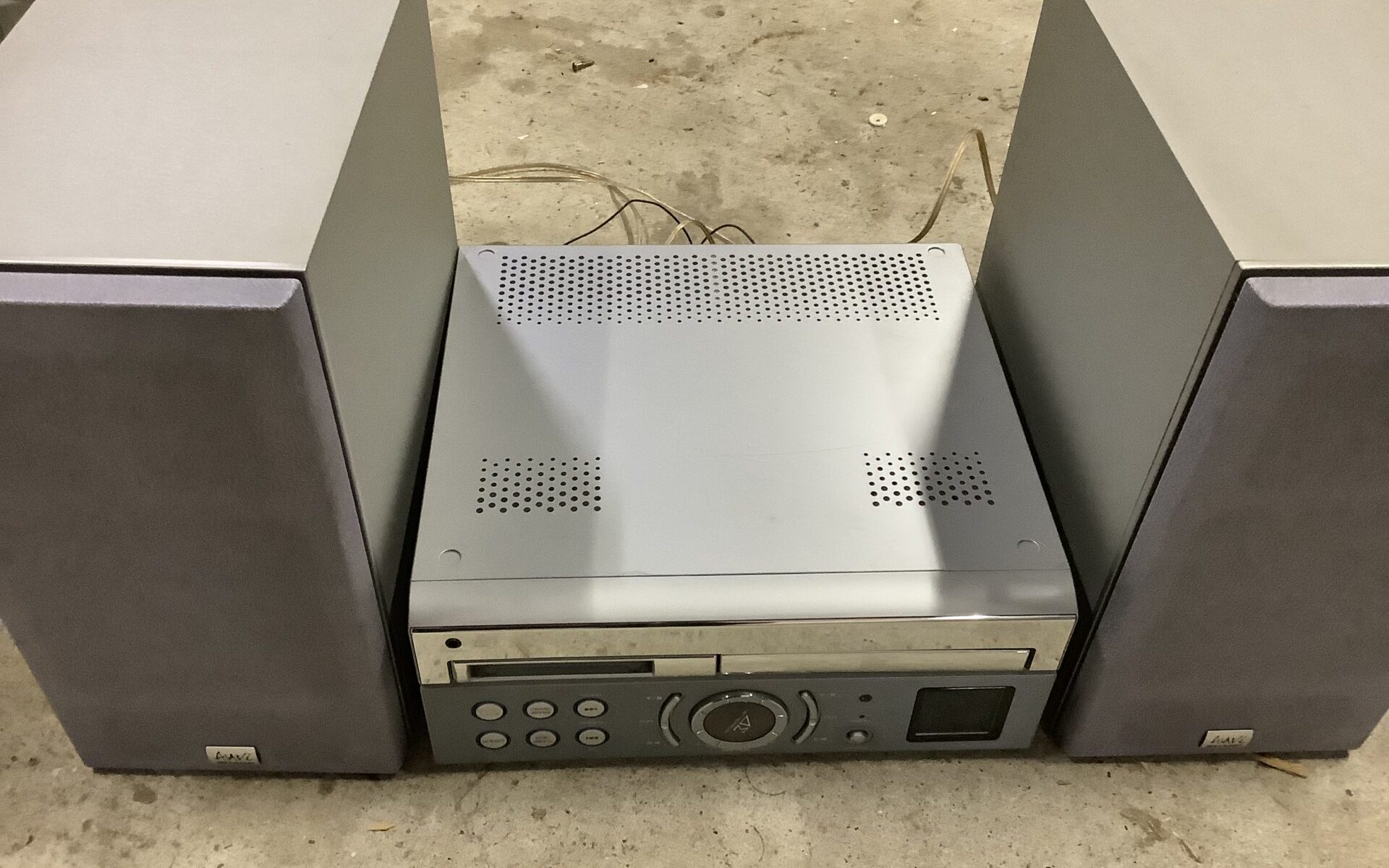 広島県府中市で引き取り回収から処分までしたオーディオ