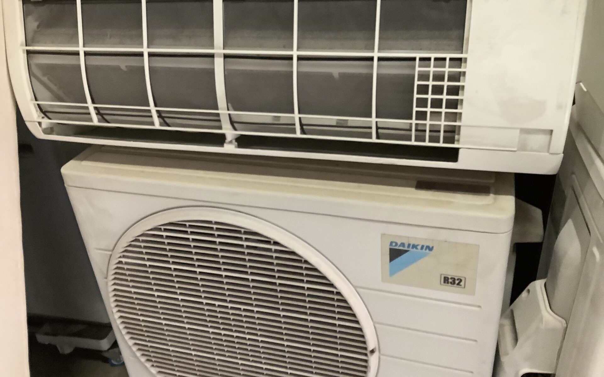 広島県尾道市で取り外し回収から処分までしたエアコン