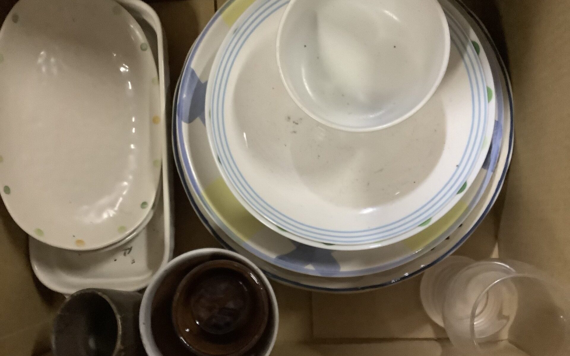 世羅郡世羅町で引き取り回収から処分までした食器