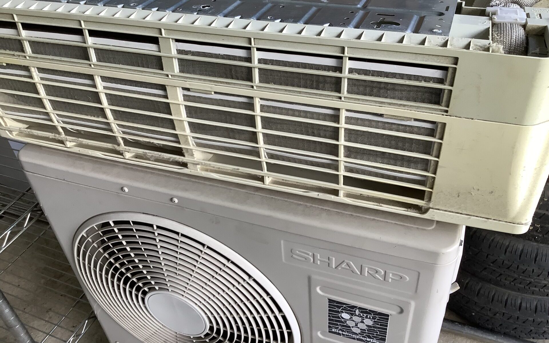 広島県神石高原町で取り外し回収から処分までしたエアコン