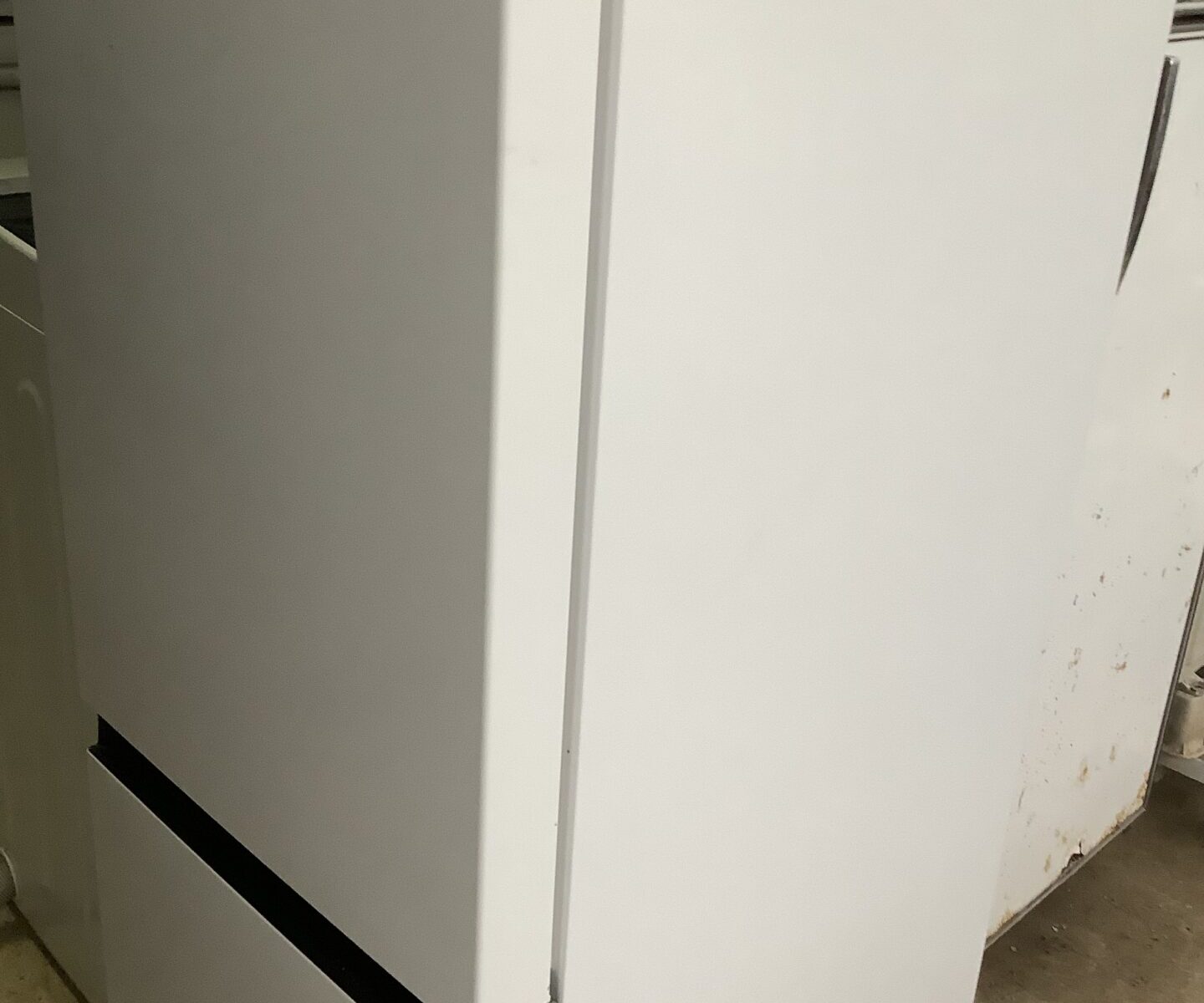 広島県尾道市で引き取り回収から処分までした冷蔵庫