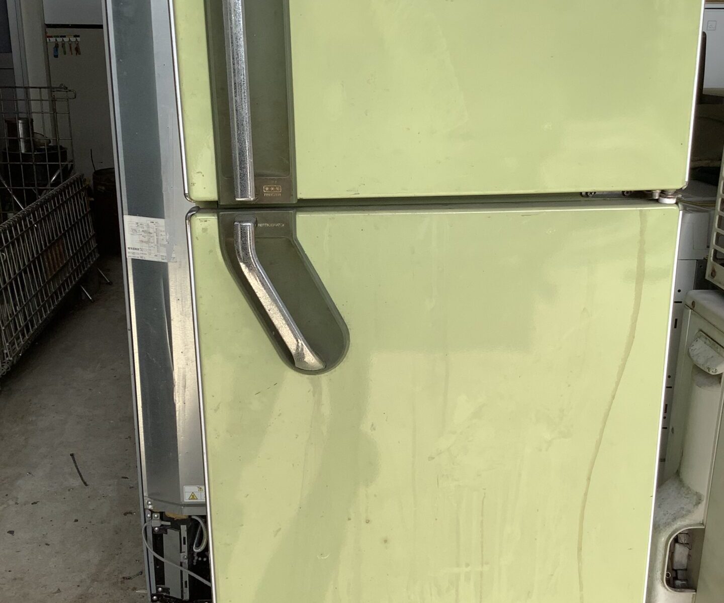 広島県府中市で引き取り回収から処分までした冷蔵庫