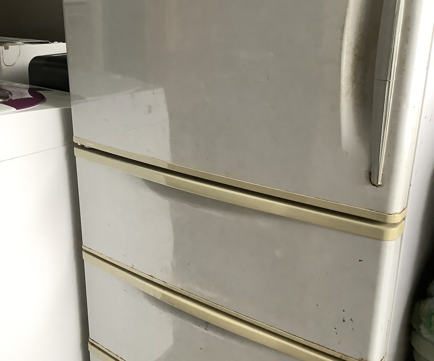 広島県尾道市で引き取り回収から処分までした冷蔵庫