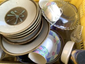 広島県神石高原町で引き取り回収から処分までした食器