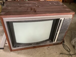 広島県神石高原町で引き取り回収から処分までしたテレビ