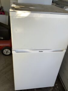 広島県三原市で引き取り回収から処分までした冷蔵庫