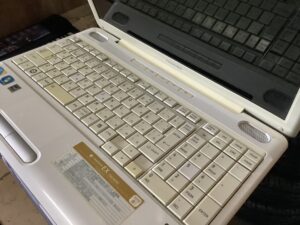 広島県府中市で引き取り回収から処分までしたノートパソコン