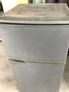 広島県竹原市で引き取り回収から処分までした冷蔵庫