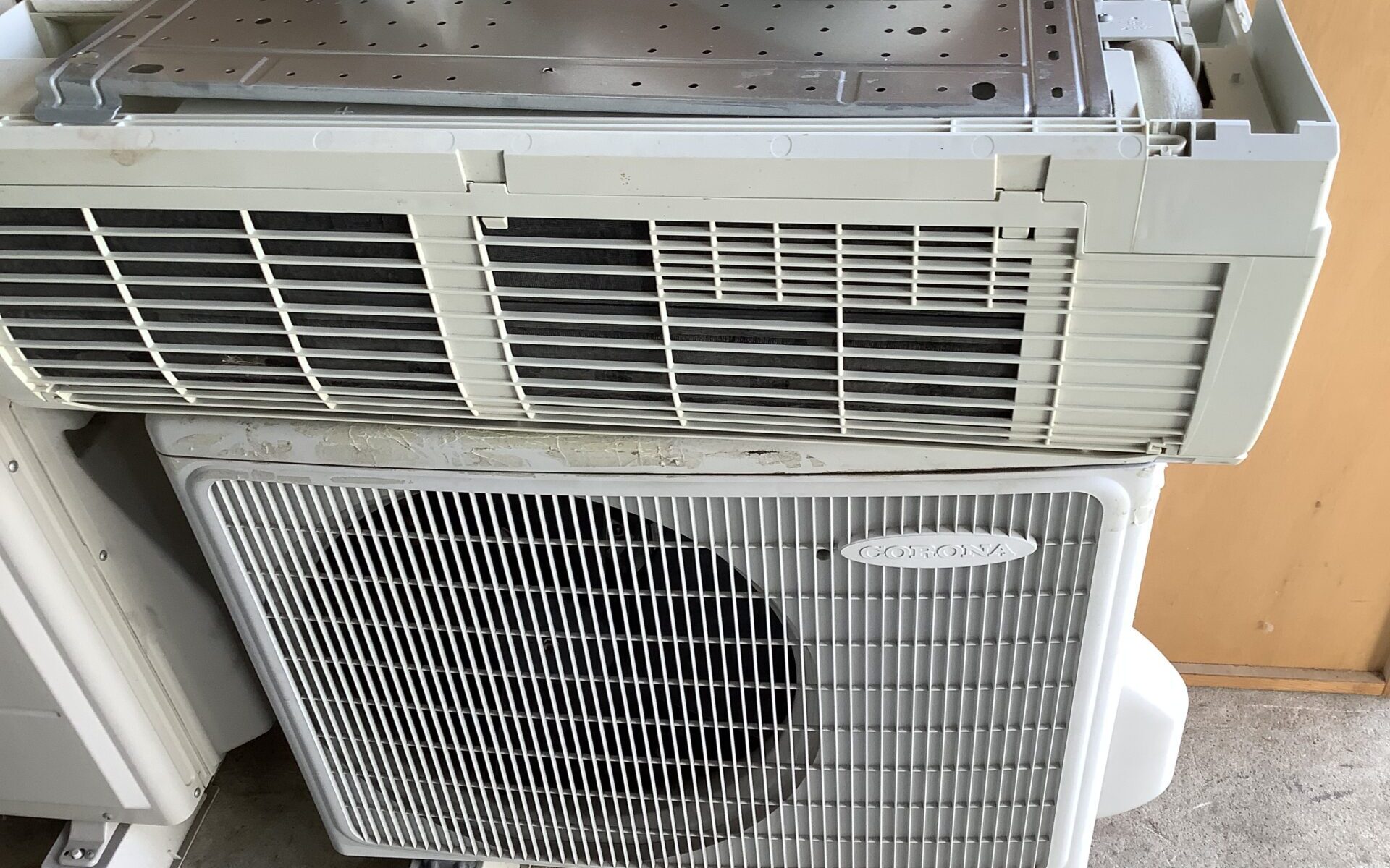 福山市南蔵王町で取り外し回収から処分までしたエアコン