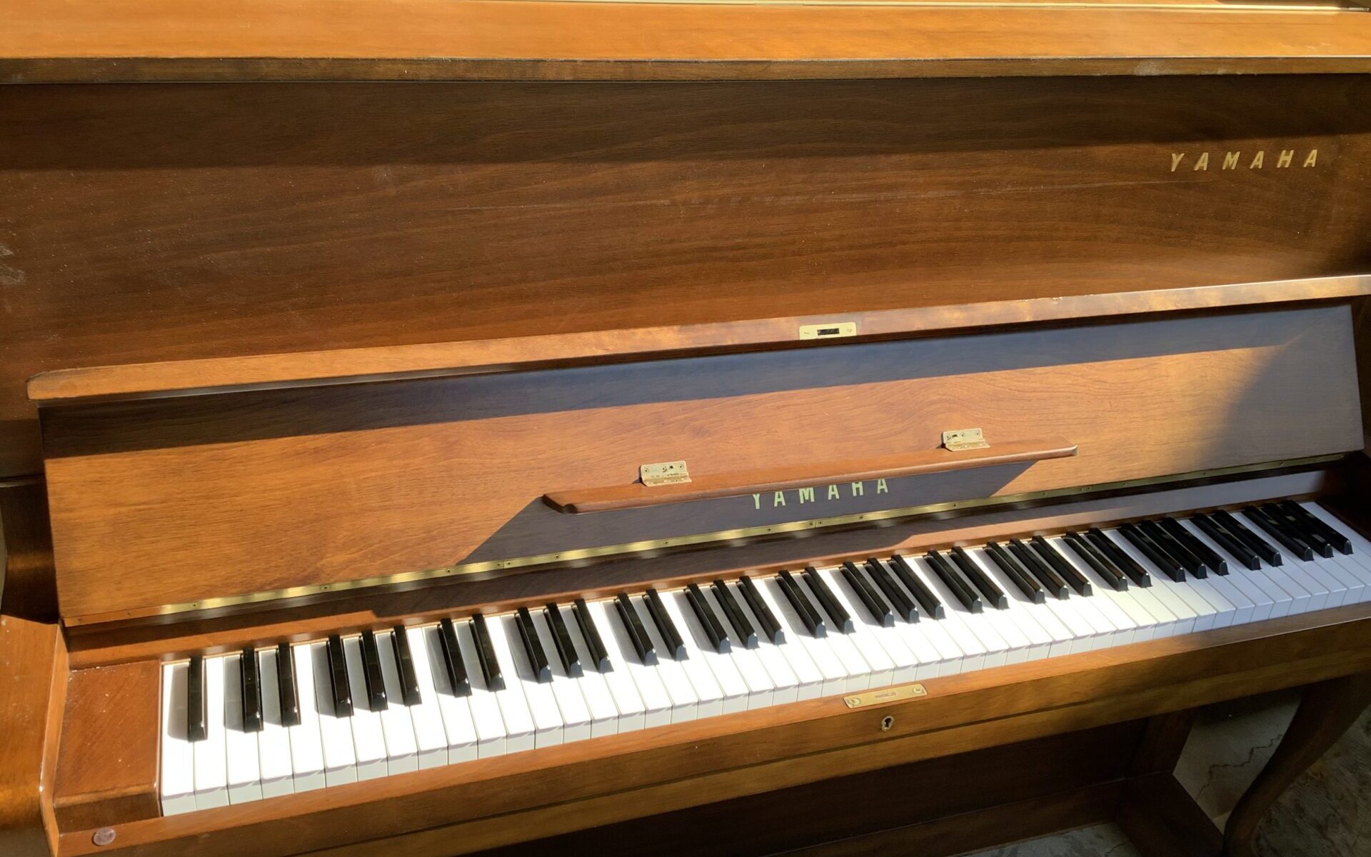 福山市紅葉町で引き取り回収から処分までしたピアノ