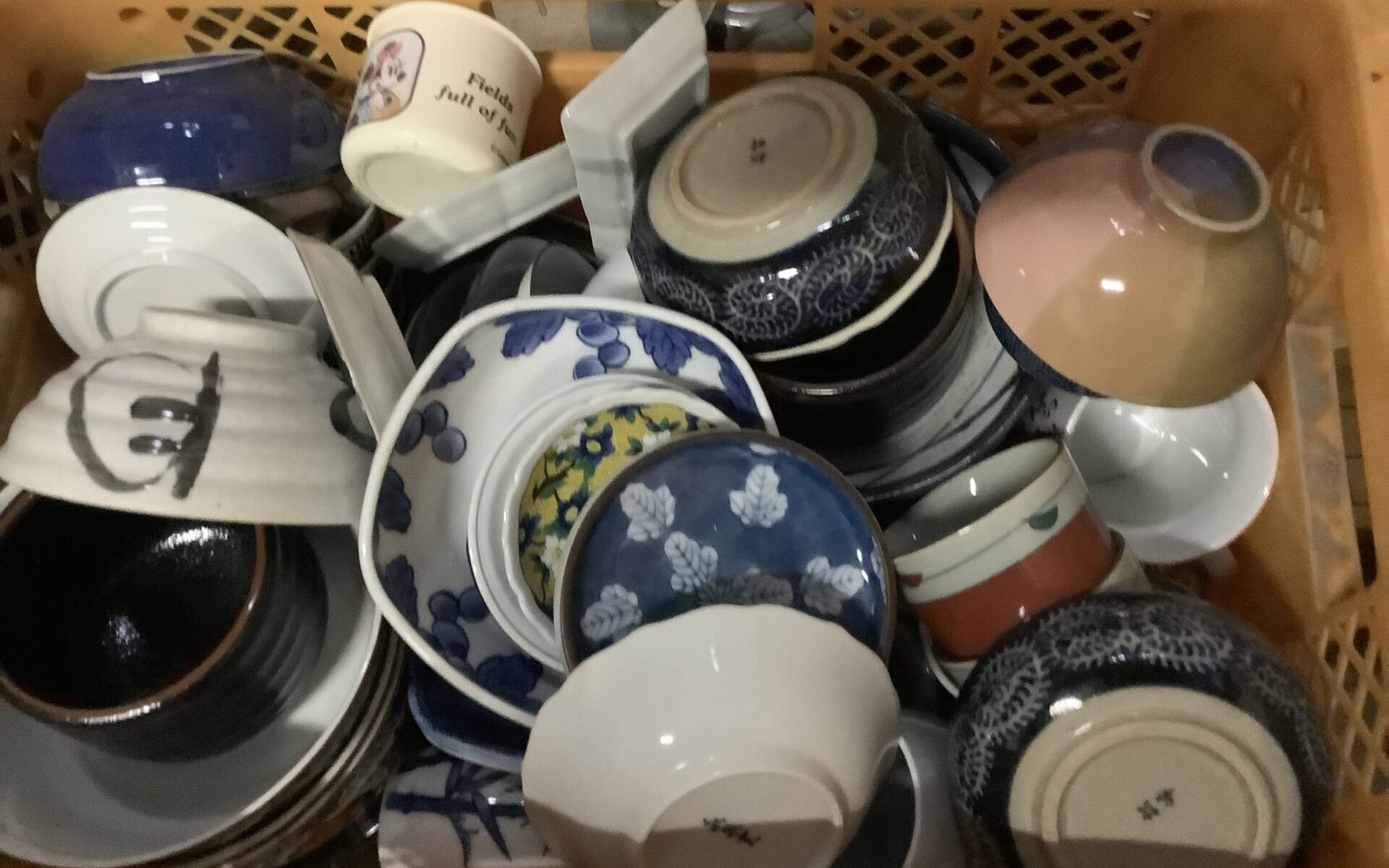 世羅郡世羅町で引き取り回収から処分までした食器