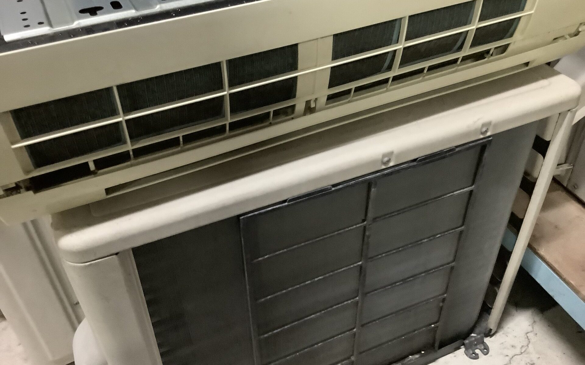 広島県尾道市で取り外し回収から処分までしたエアコン