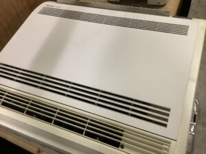 広島県府中市で取り外し回収から処分までしたエアコン
