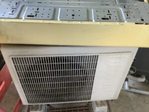 広島県三次市で回収処分した取り外し済みのエアコン