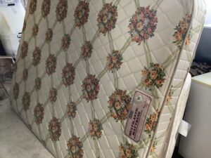 福山市南蔵王町で引き取り回収から処分までしたマットレス