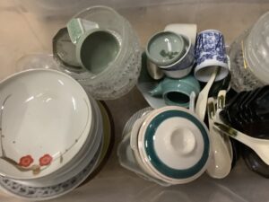 福山市引野町で引き取り回収から処分までした食器