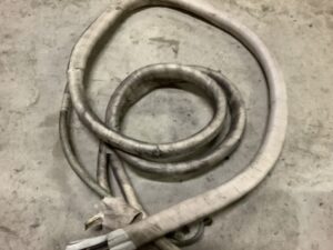 広島県尾道市で取り外し回収から処分までしたエアコン配管