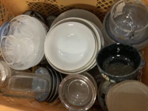 福山市引野町で引き取り回収から処分までした食器