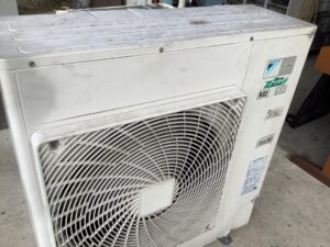 福山市駅家町で取り外し回収から処分までしたエアコン