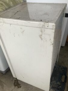 福山市新市町で引き取り回収から処分までした冷蔵庫