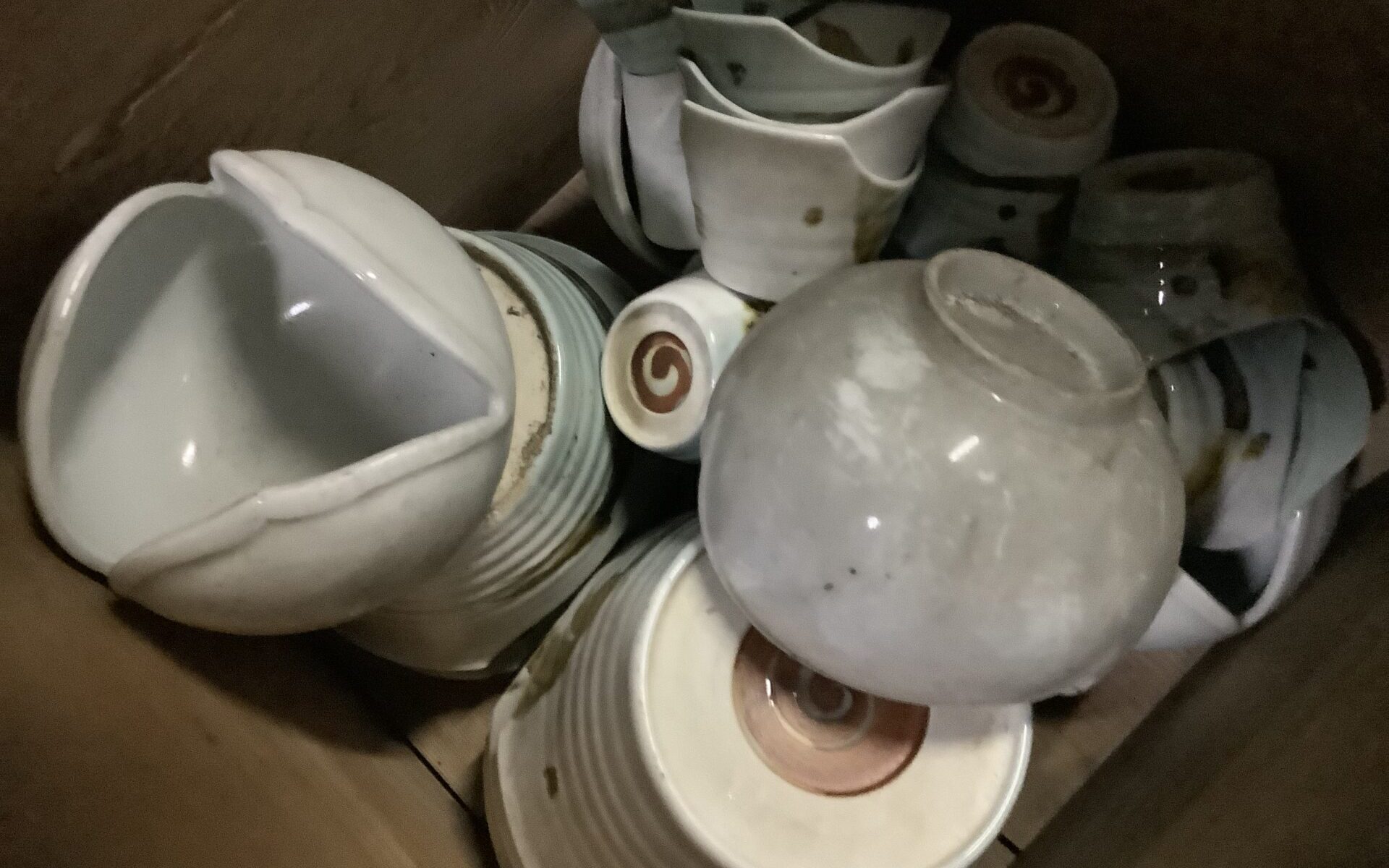 福山市草戸町で引き取り回収から処分までした食器